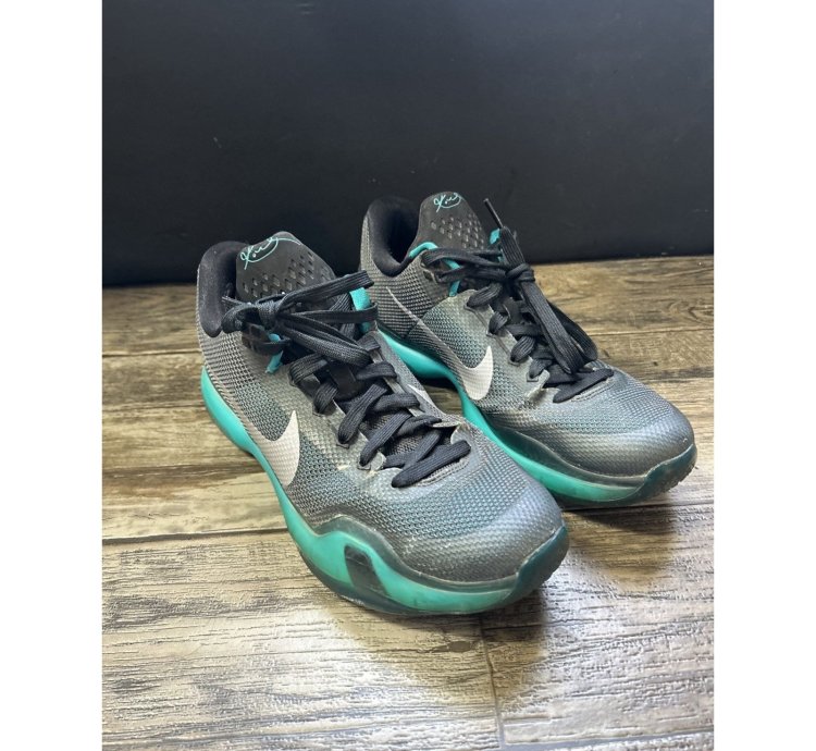 Size 10 - Nike Kobe 10 Liberty - 705317-002
