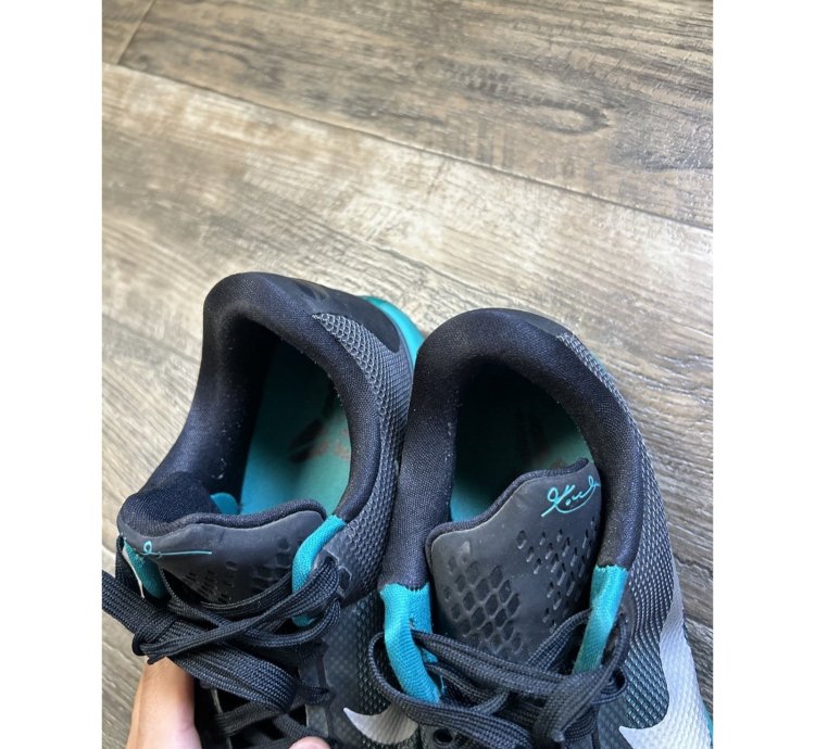 Size 10 - Nike Kobe 10 Liberty - 705317-002