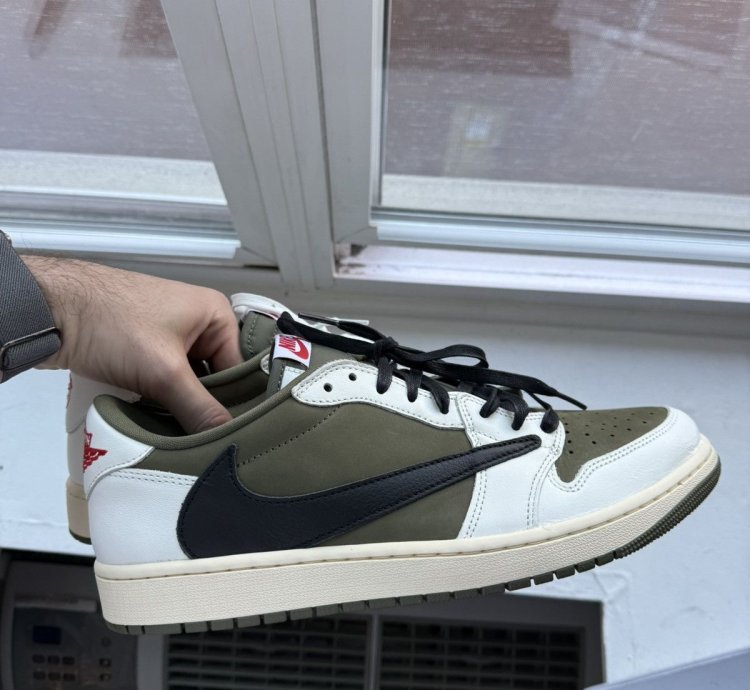 Travis Scott Medium Olive Jordan 1 Retro Low Og Sp