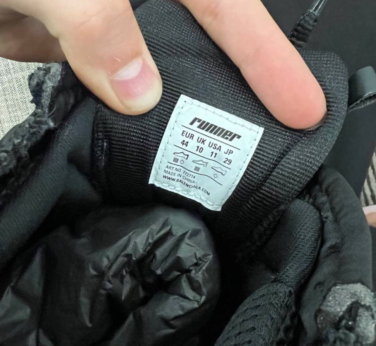 Balenciaga Runner Black