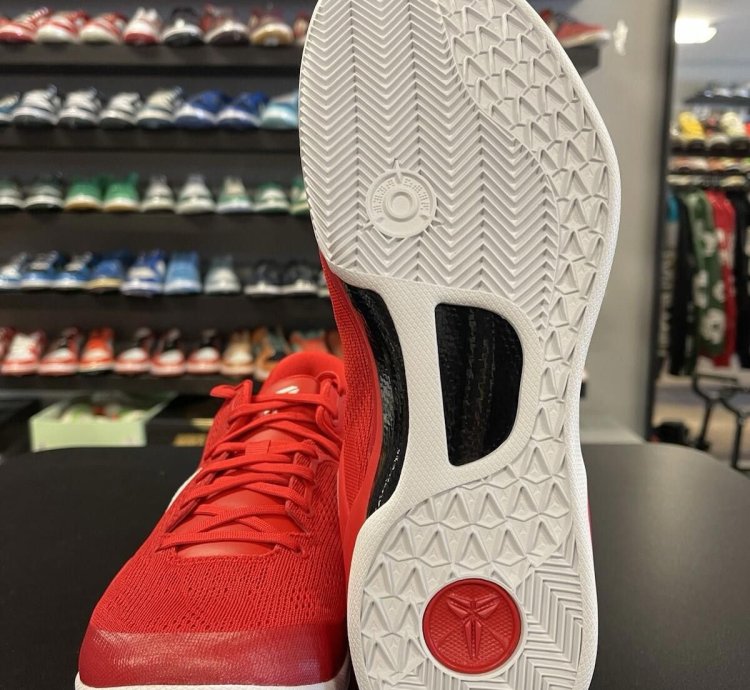 Size 10 - Nike Kobe 8 Protro University Red Hf9550-600
