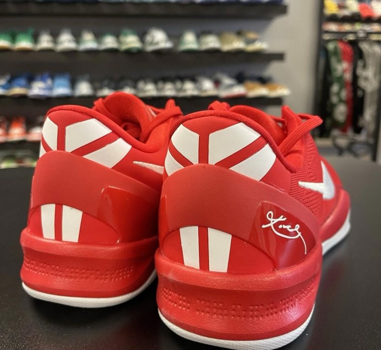 Size 10 - Nike Kobe 8 Protro University Red Hf9550-600