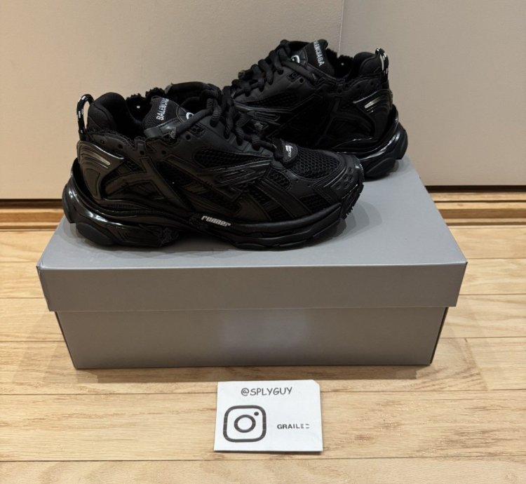 Balenciaga Runner Black Sz 40