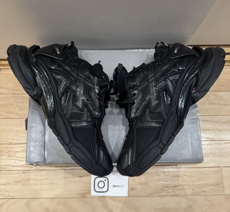 Balenciaga Runner Black Sz 44