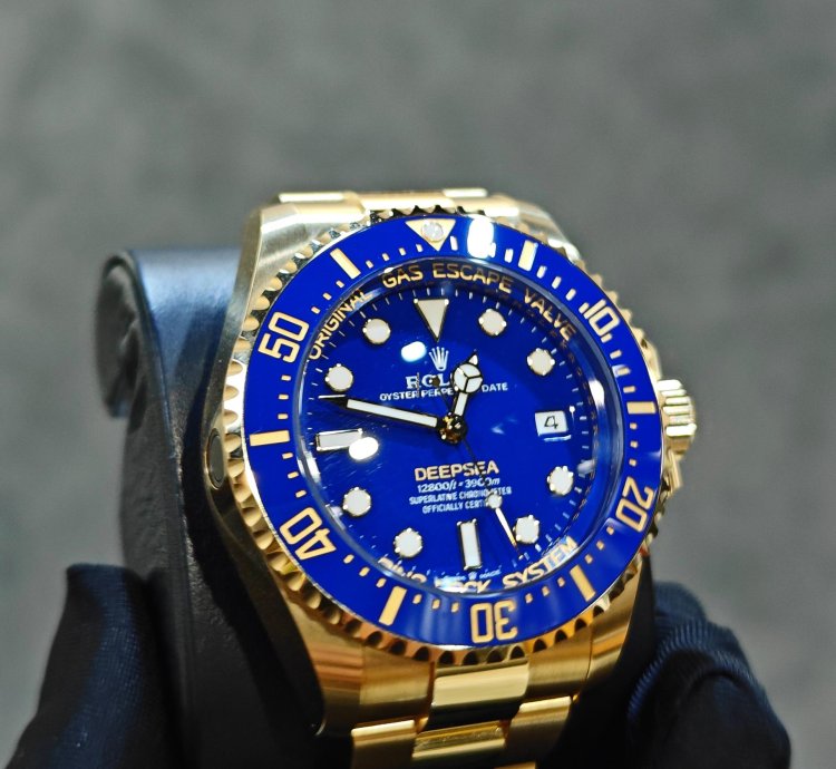 Rolex Sea-dweller Deepsea Basel One 136668 Deep Blue Oyster Perpetual Rolex Deepsea -blue Dial 44mm