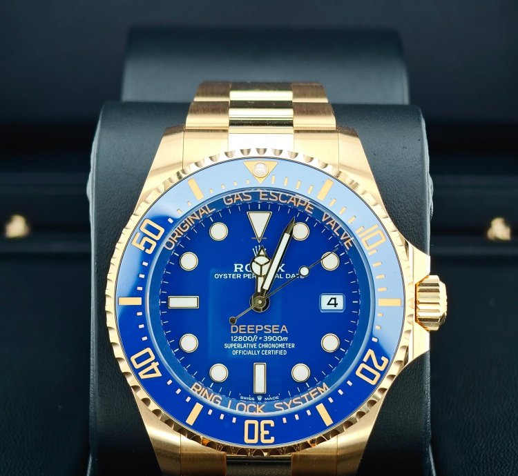Rolex Sea-dweller Deepsea Basel One 136668 Deep Blue Oyster Perpetual Rolex Deepsea -blue Dial 44mm