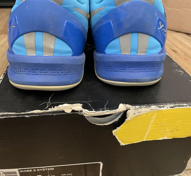 Size 10 5 - Nike Kobe 8 Blue Coral Snake