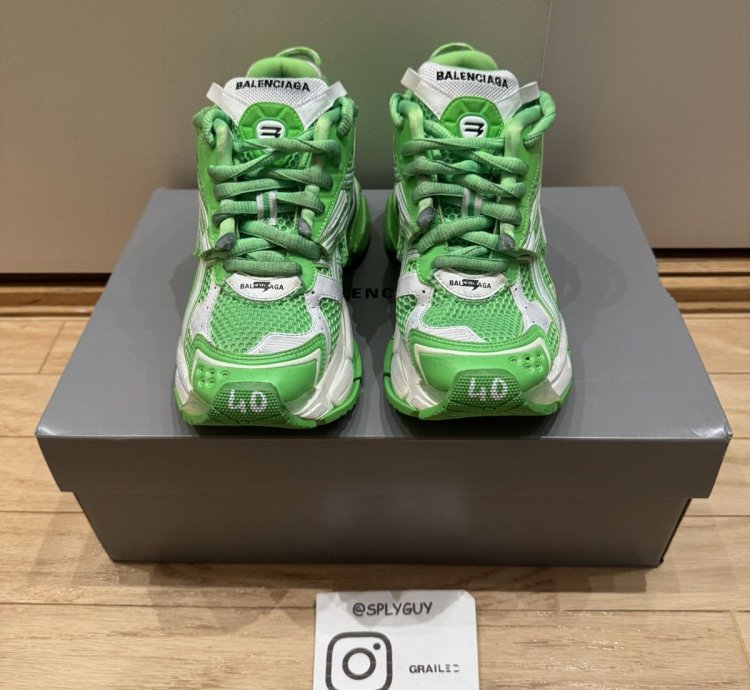 Balenciaga Runner Fluo Green Sz 40