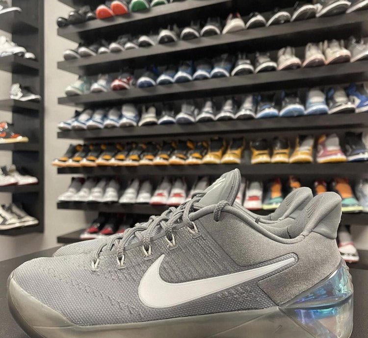 Size 11 - Nike Kobe Cool Grey 2016 Cool Grey White