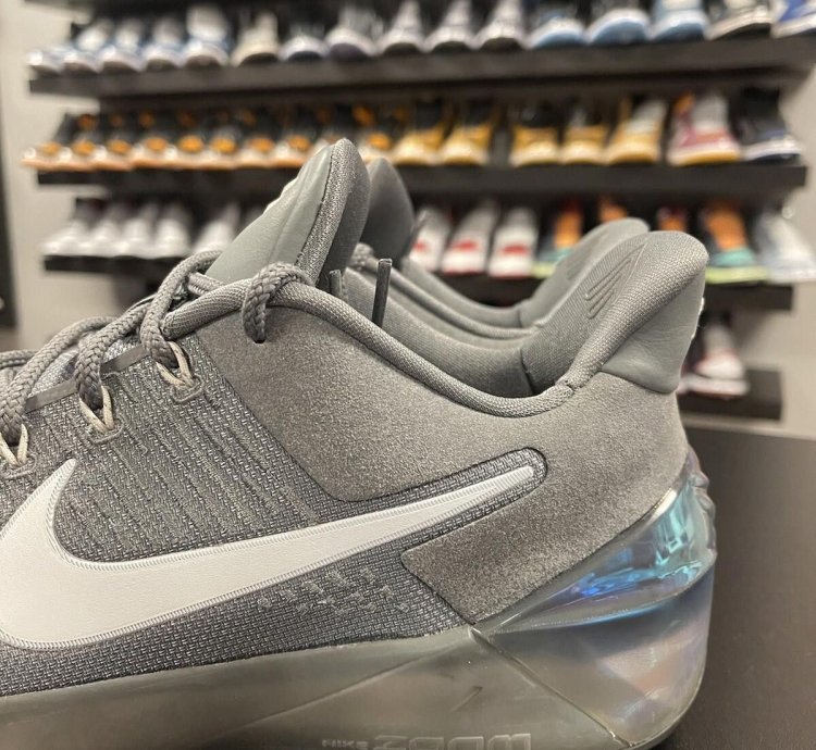 Size 11 - Nike Kobe Cool Grey 2016 Cool Grey White