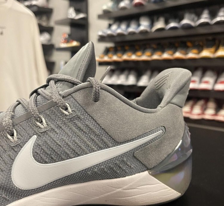 Size 11 - Nike Kobe Cool Grey 2016 Cool Grey White