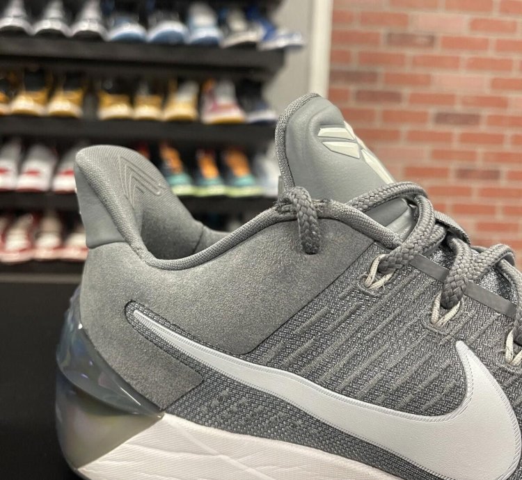 Size 11 - Nike Kobe Cool Grey 2016 Cool Grey White
