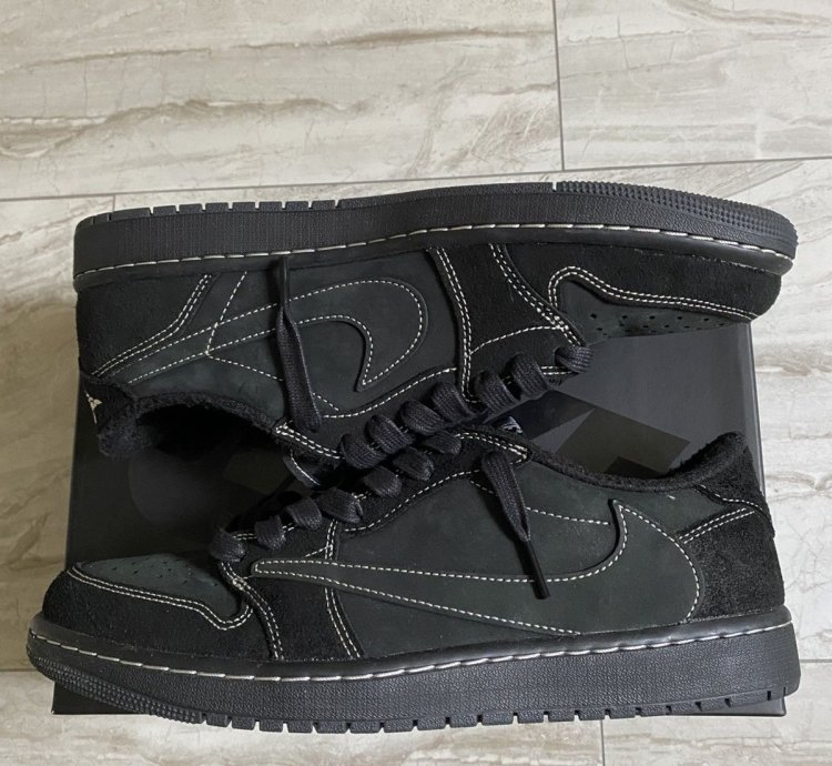 Travis Scott Phantom Jordan 1 Low