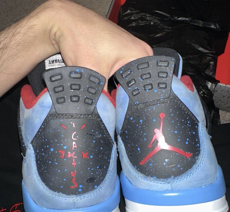 Travis Scott Retro Jordan 4s
