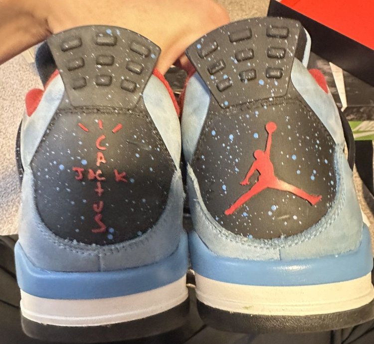 Travis Scott Retro Jordan 4s