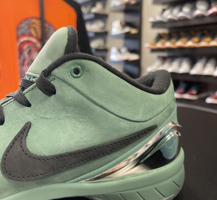 Size 12 - Nike Kobe 4 Protro Girl Dad Fq3545-300 Men
