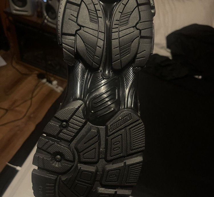 Balenciaga Runner Matte Black