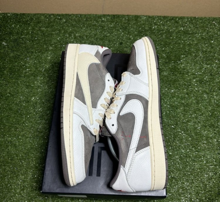 Travis Scott Reverse Mocha Low