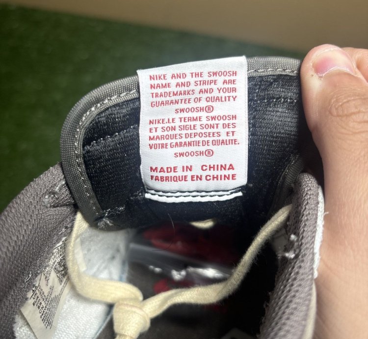 Travis Scott Reverse Mocha Low