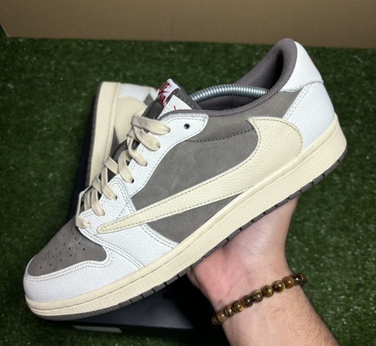 Travis Scott Reverse Mocha Low