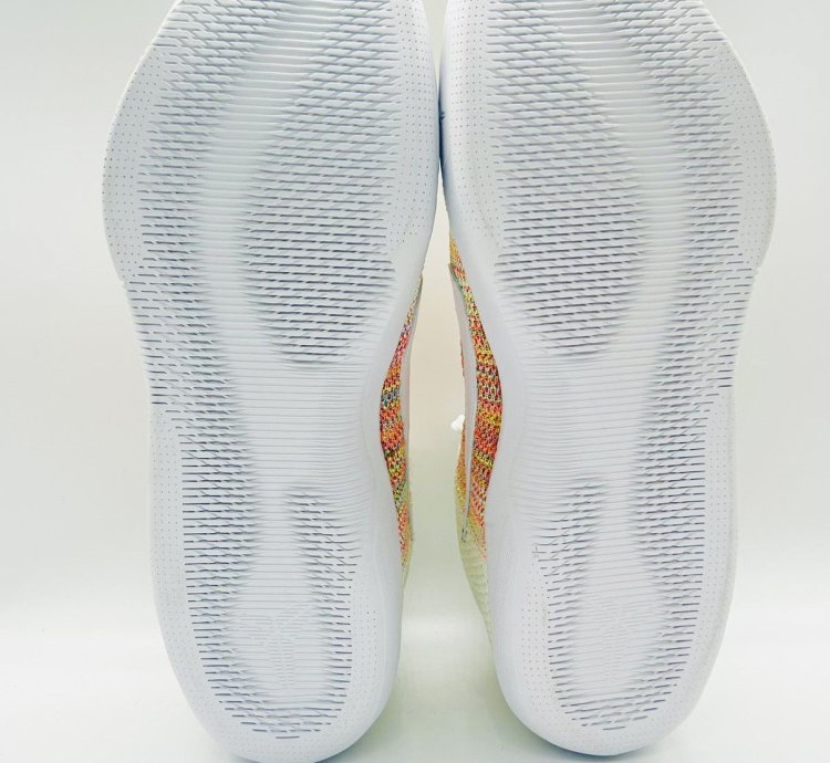 Size 13- Nike Kobe 11 Elite Low 4kb White Horse 2016