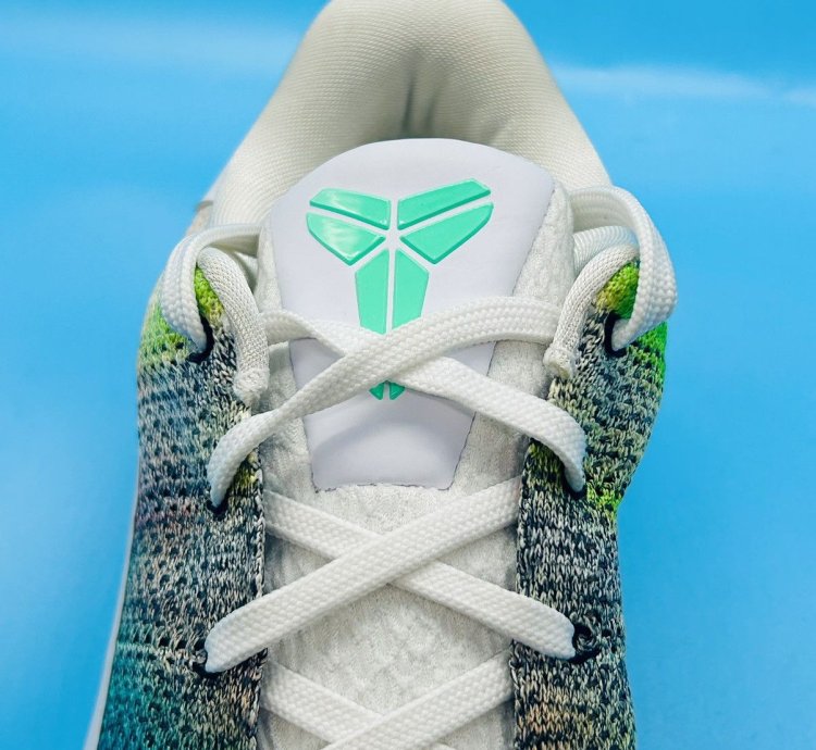 Size 13- Nike Kobe 11 Elite Low Id Northern Lights