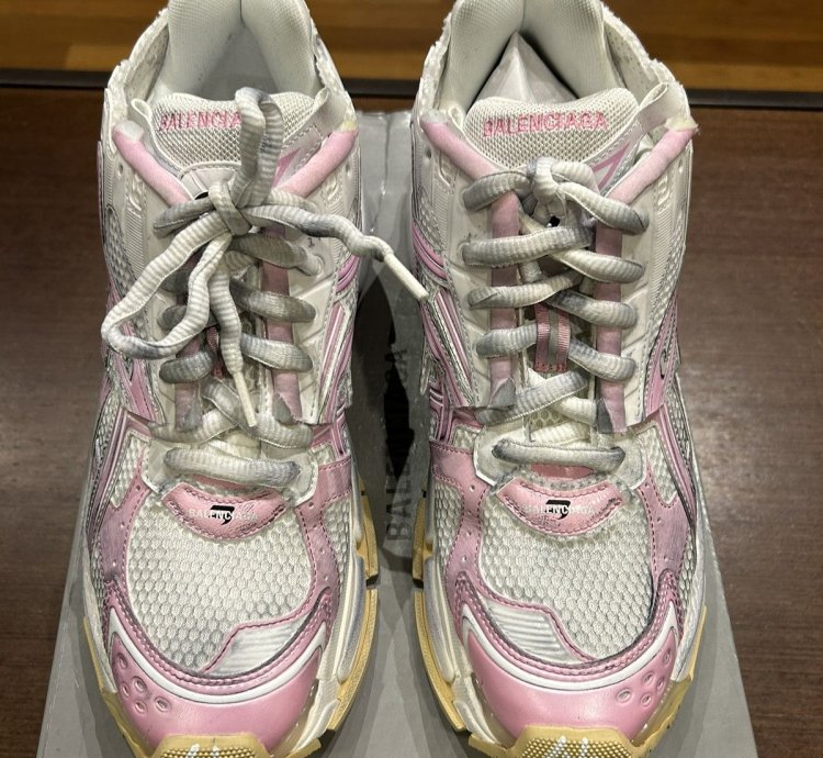 Balenciaga Runner Pink White