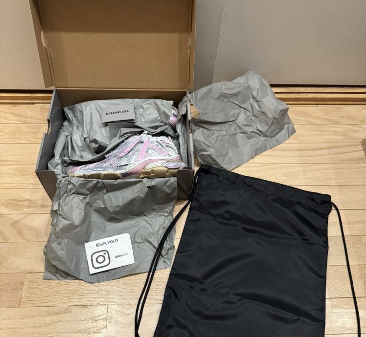 Balenciaga Runner Pink White Sz 40