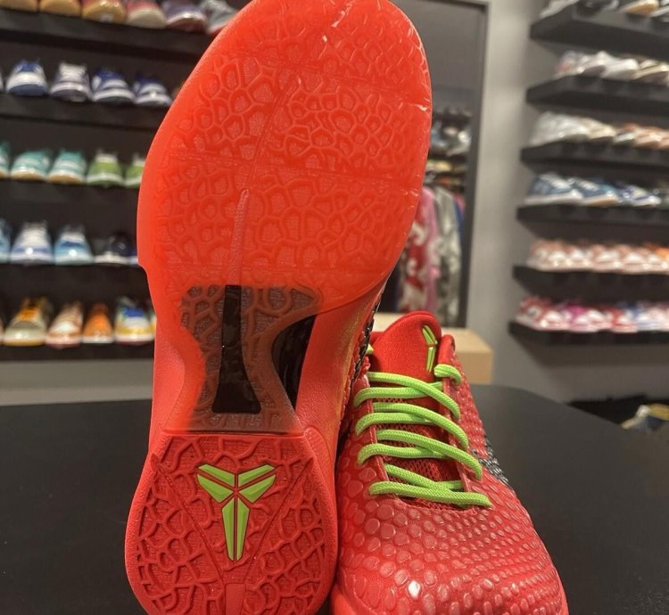 Size 5y - Nike Kobe 6 Protro Reverse Grinch Gs Fv9676-600 Gs