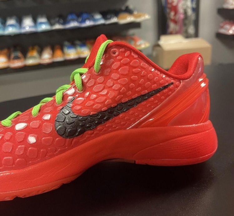 Size 5y - Nike Kobe 6 Protro Reverse Grinch Gs Fv9676-600 Gs