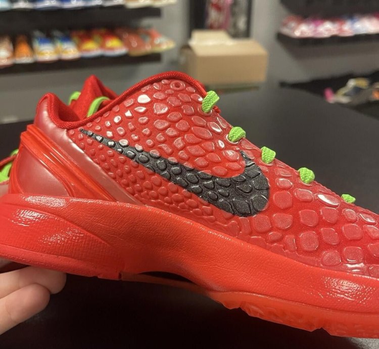 Size 5y - Nike Kobe 6 Protro Reverse Grinch Gs Fv9676-600 Gs