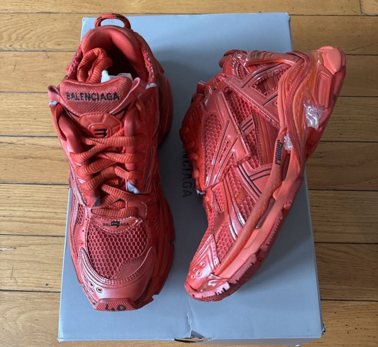 Balenciaga Runner Red