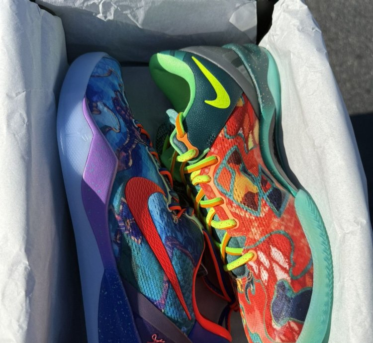 Size 7 5m - Nike Kobe 8 What The
