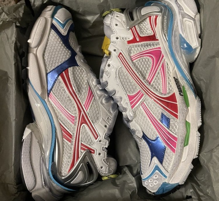 Balenciaga Runner Sneaker
