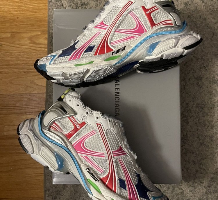 Balenciaga Runner Sneaker