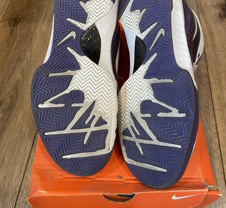 Size 9 - Nike Zoom Kobe 4 Tb Varsity Purple