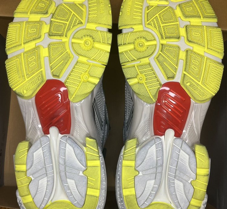 Balenciaga Runner Sneaker red Yellow