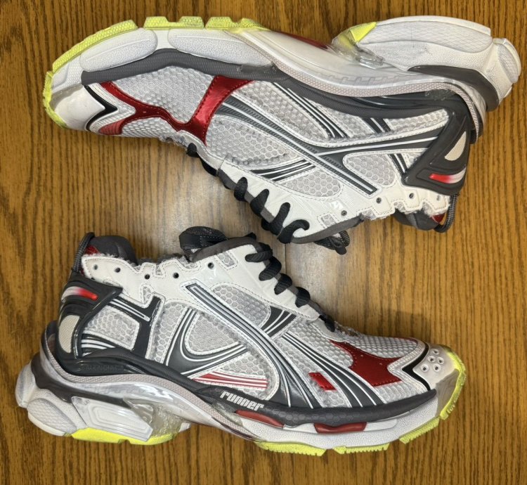 Balenciaga Runner Sneaker red Yellow