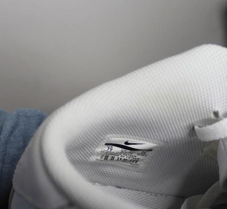 Air Force 1 Custom High Top - White Spikes - 7 Youth P10007