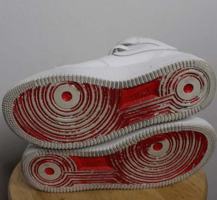 Air Force 1 Custom High Top - White Spikes - 7 Youth P10007