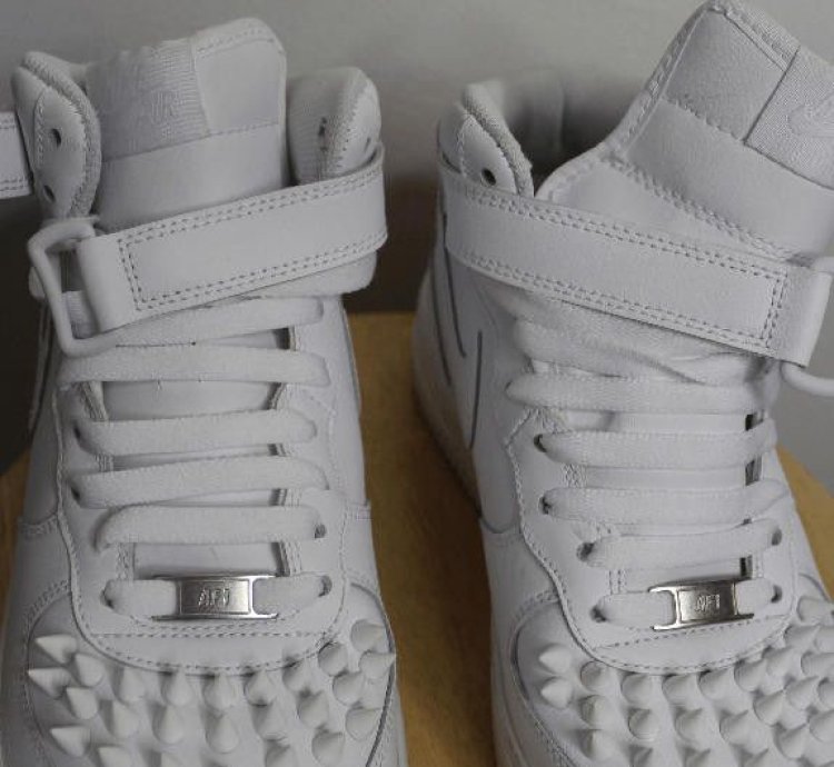 Air Force 1 Custom High Top - White Spikes - 7 Youth P10007