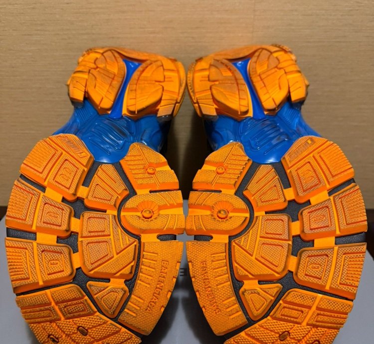 Balenciaga Runner Sneaker Blue Orange 47