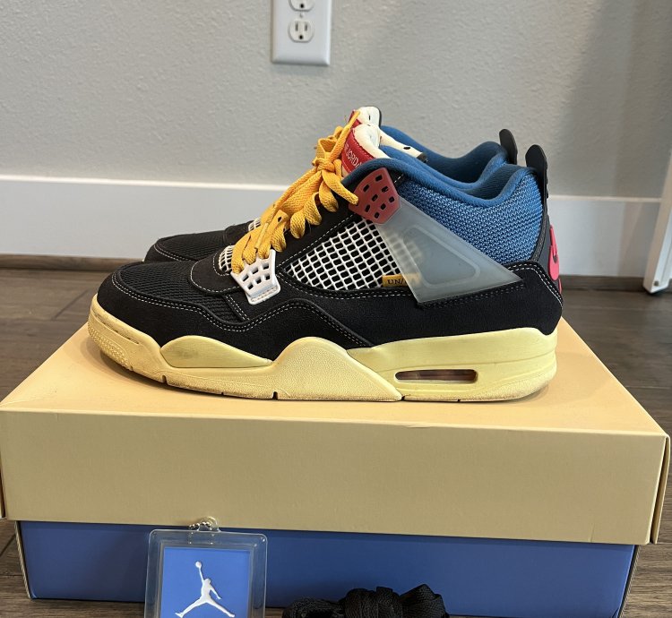 Union Jordan 4 Off Noir