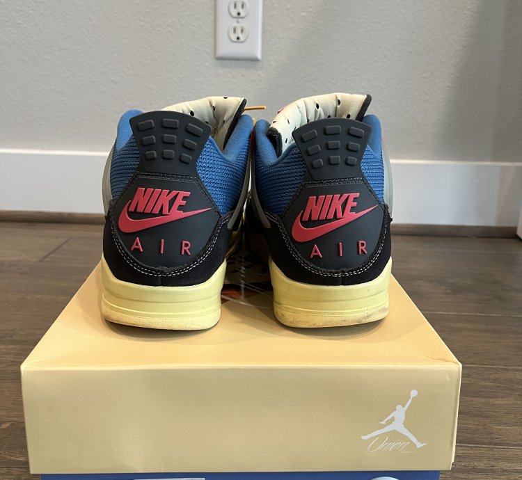 Union Jordan 4 Off Noir