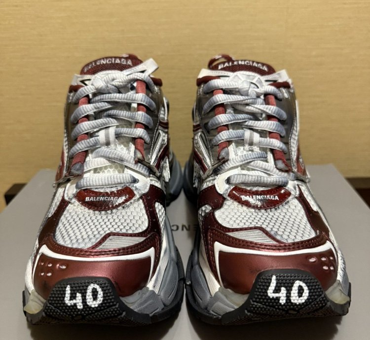 Balenciaga Runner Sneaker Burgundy 40