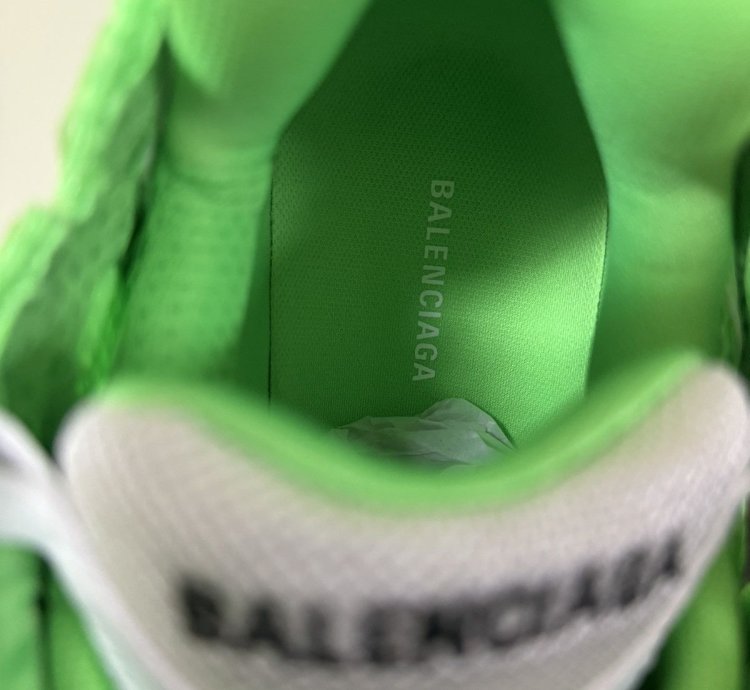 Balenciaga Runner Sneaker Flou 44