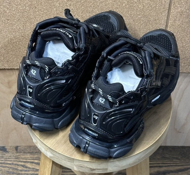 Balenciaga Runner Sneaker In Black Men