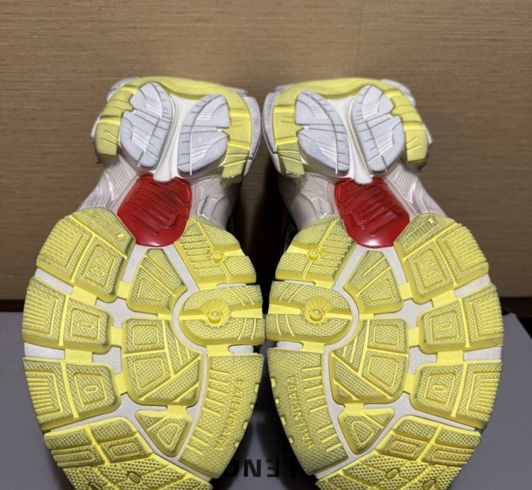 Balenciaga Runner Sneaker Multicolor 41