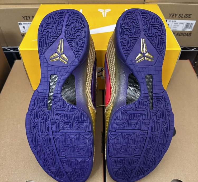 Undefeated Nike Kobe 5 Protro Hall Of Fame - Size 11
