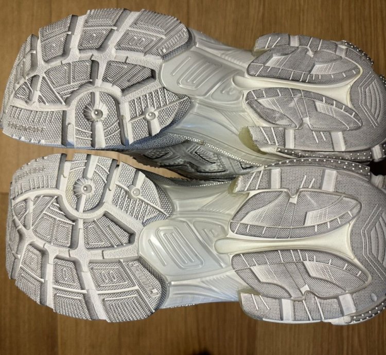 Balenciaga Runner Sneakers Size 44